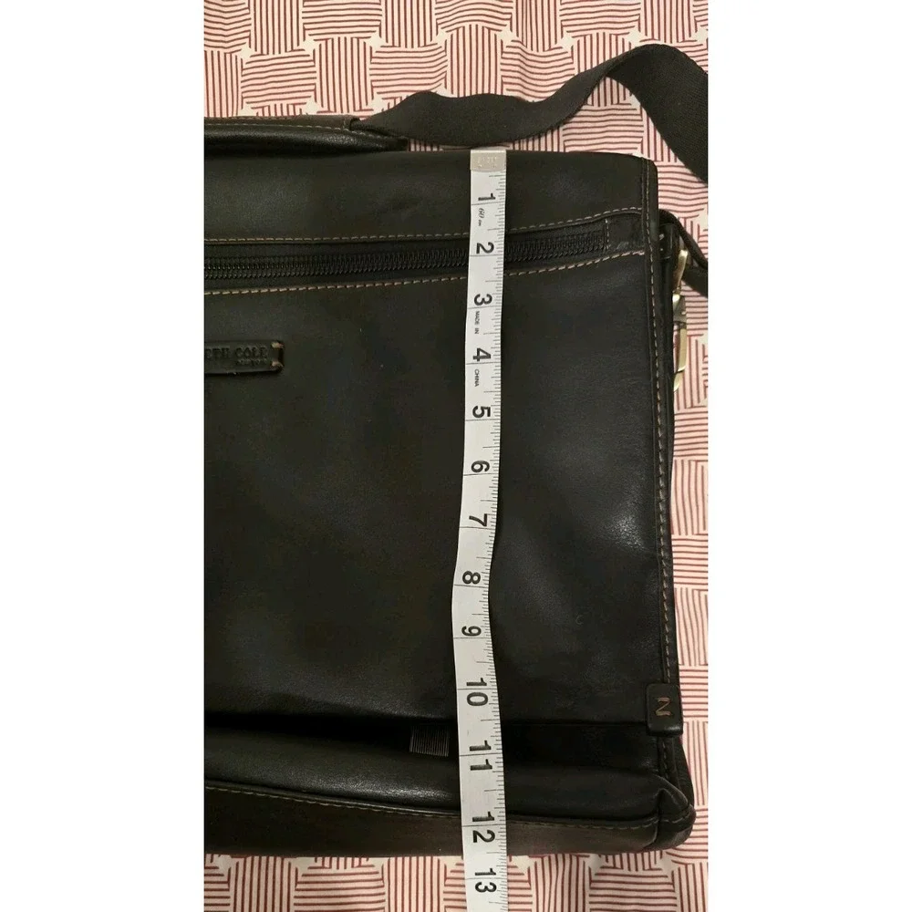 Kenneth Cole Reaction Laptop‎ Messenger Laptop Briefcase Genuine Pebbled leather